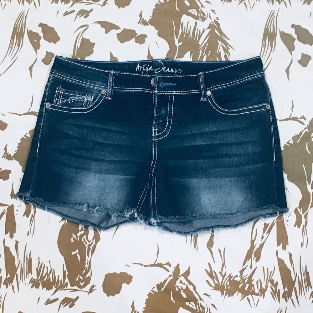 ❌SOLD❌ Distressed Jean Shorts